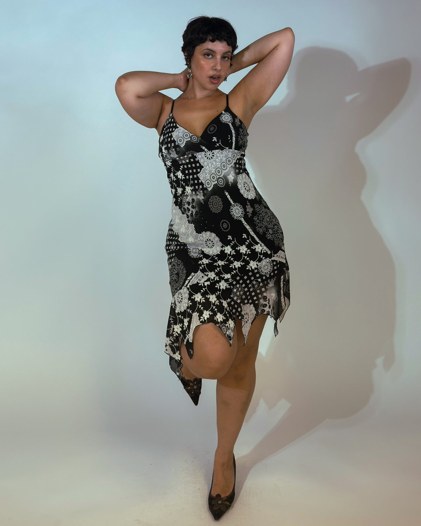 Vintage Stretch Midi Dress - size M/L