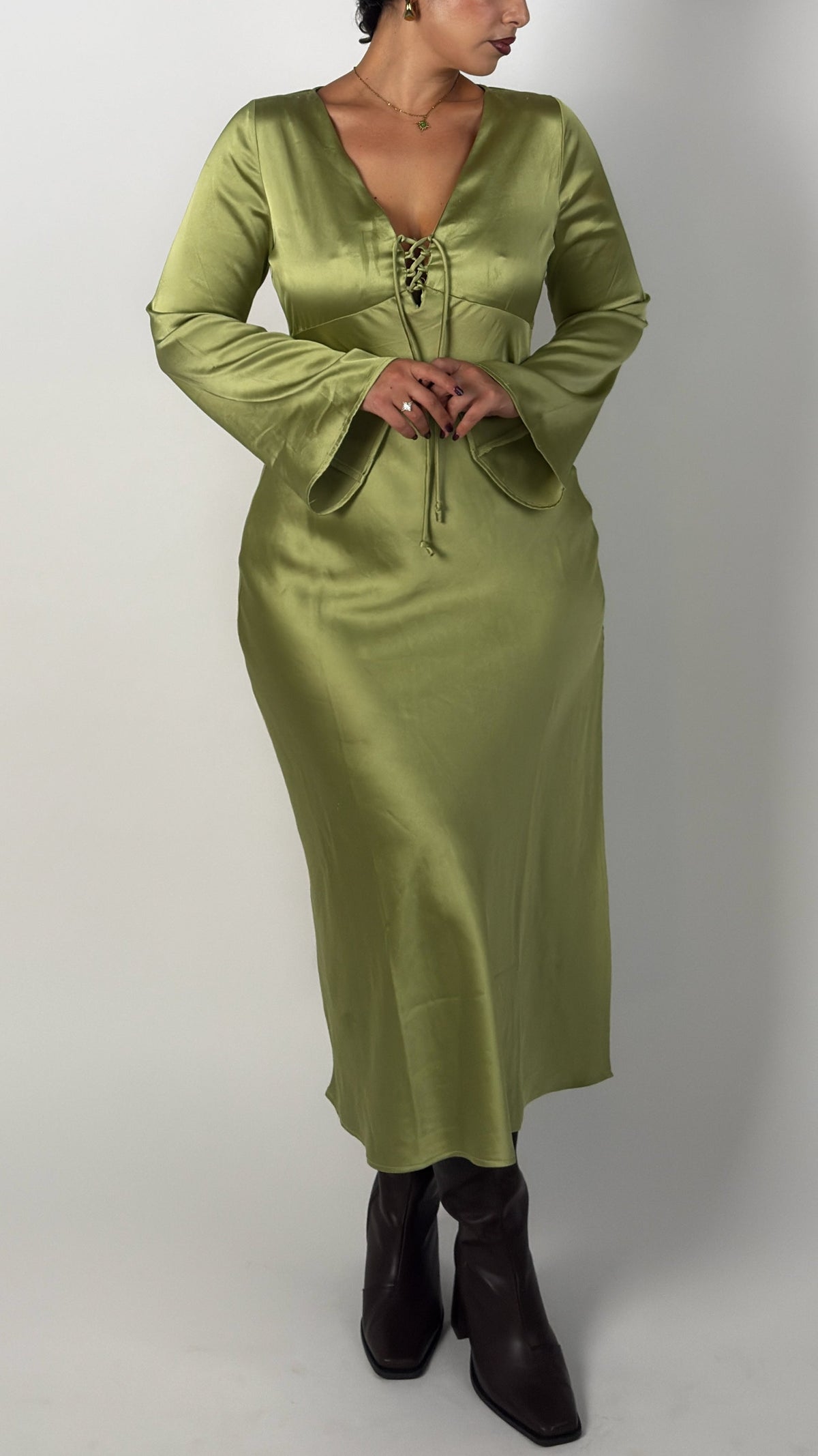 Green Satin Bell Sleeve Midi Dress - M/L