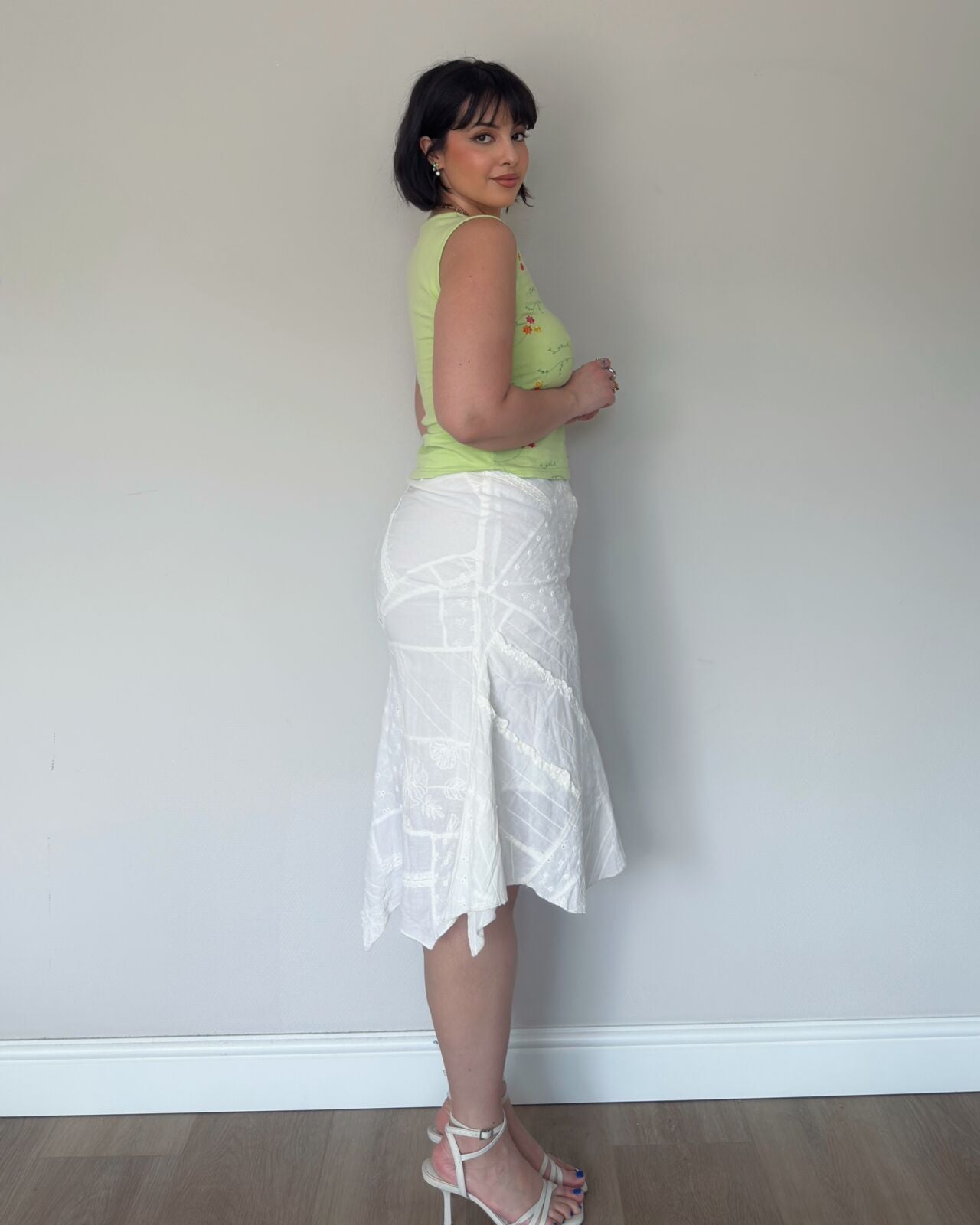 White Ruffle Embroidered Midi Skirt – size M/L