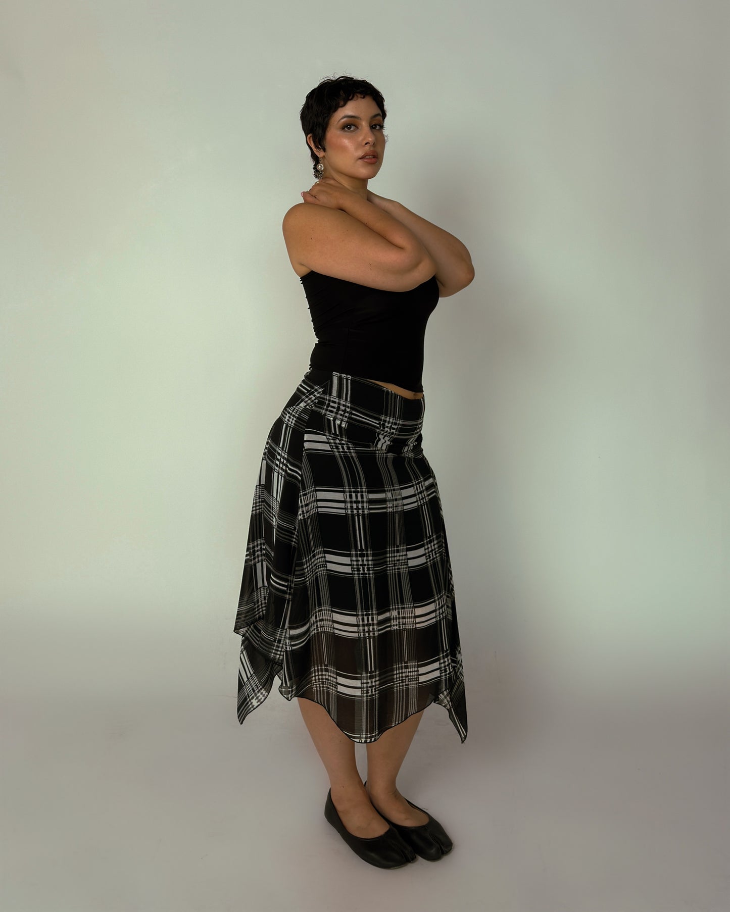 Plaid Handkerchief Hem Skirt - size L/XL