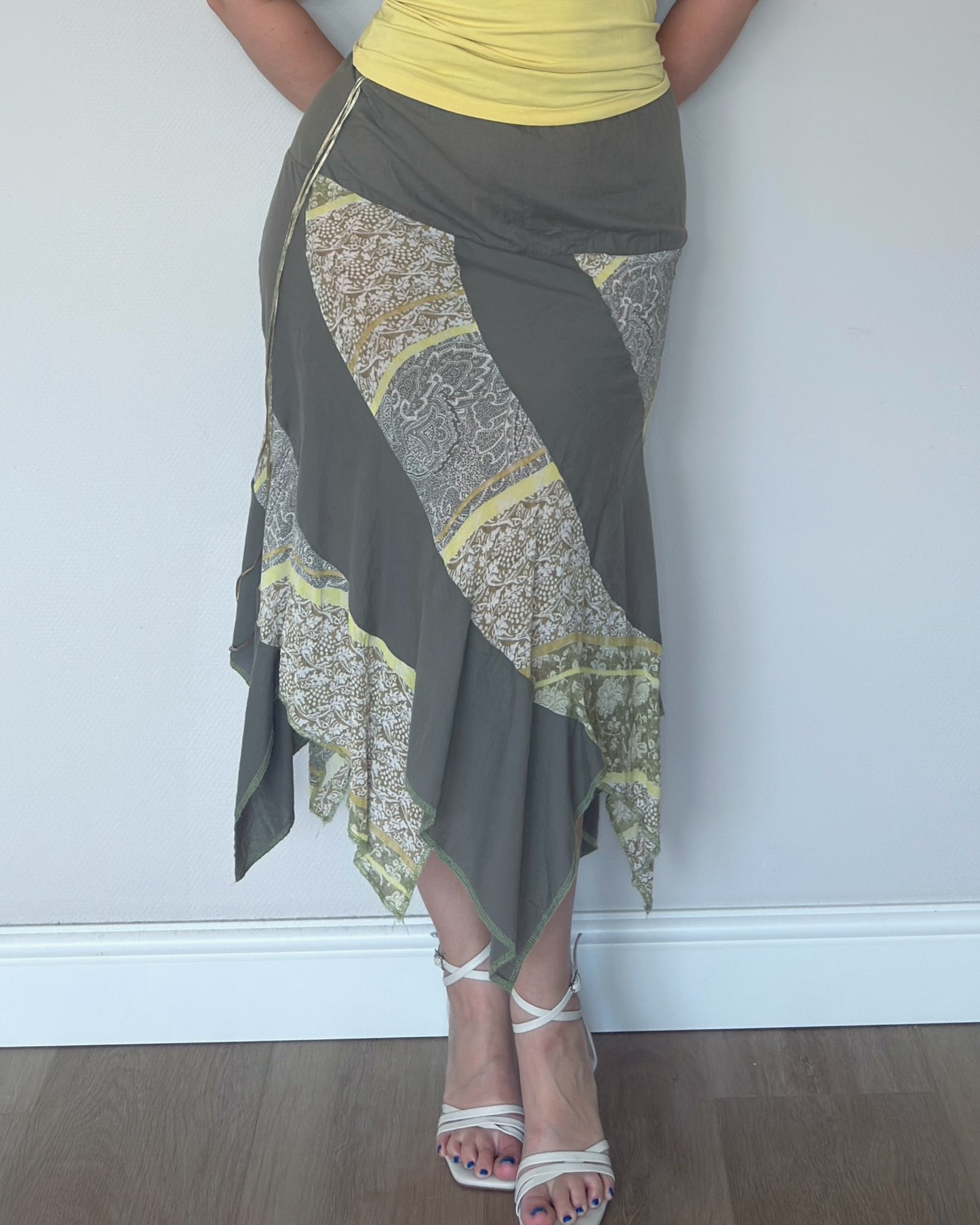 Handkerchief Hem Patchwork Midi Skirt - size L/XL