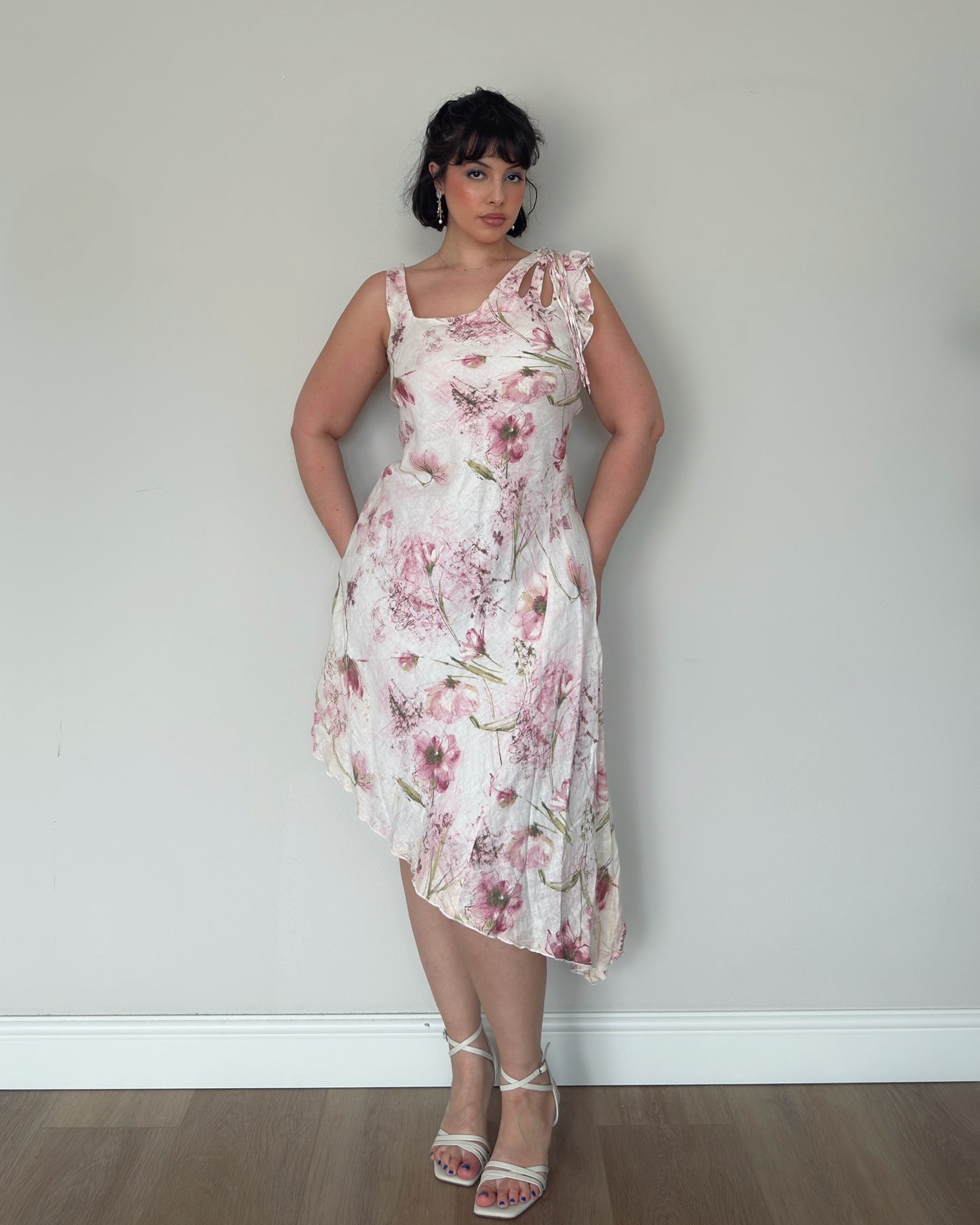 White Floral Linen Dress - size L/XL