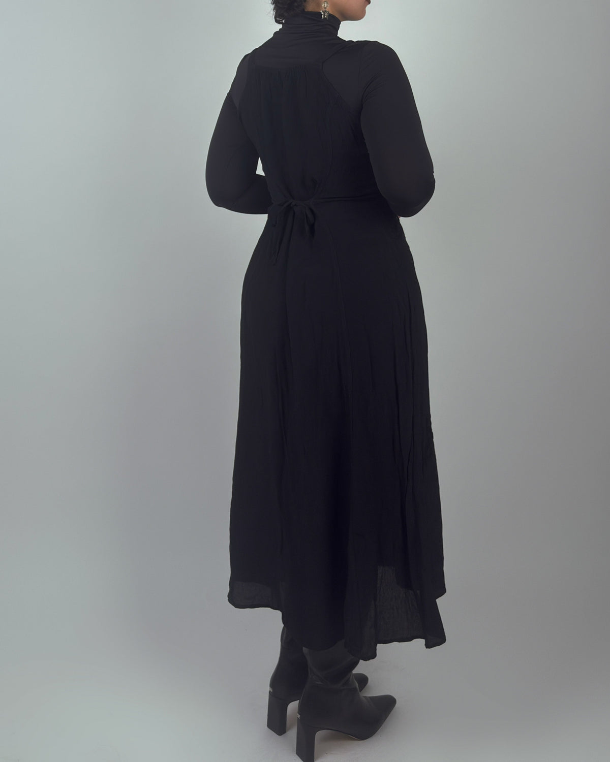 Black Embroidered Midi Dress with Tie Back - M/L