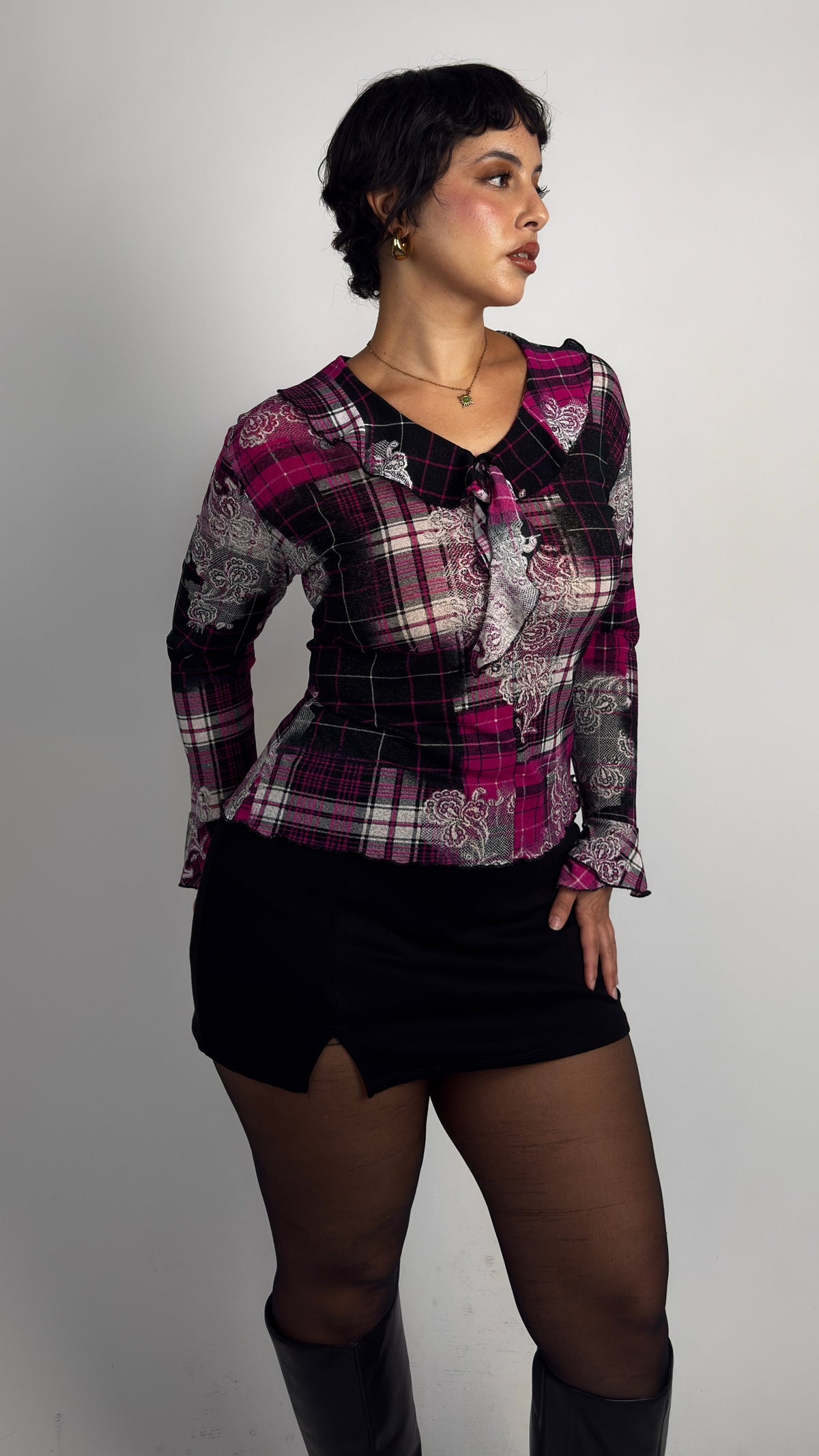 French Vintage Pink Plaid Ruffle Stretch Top - M/L