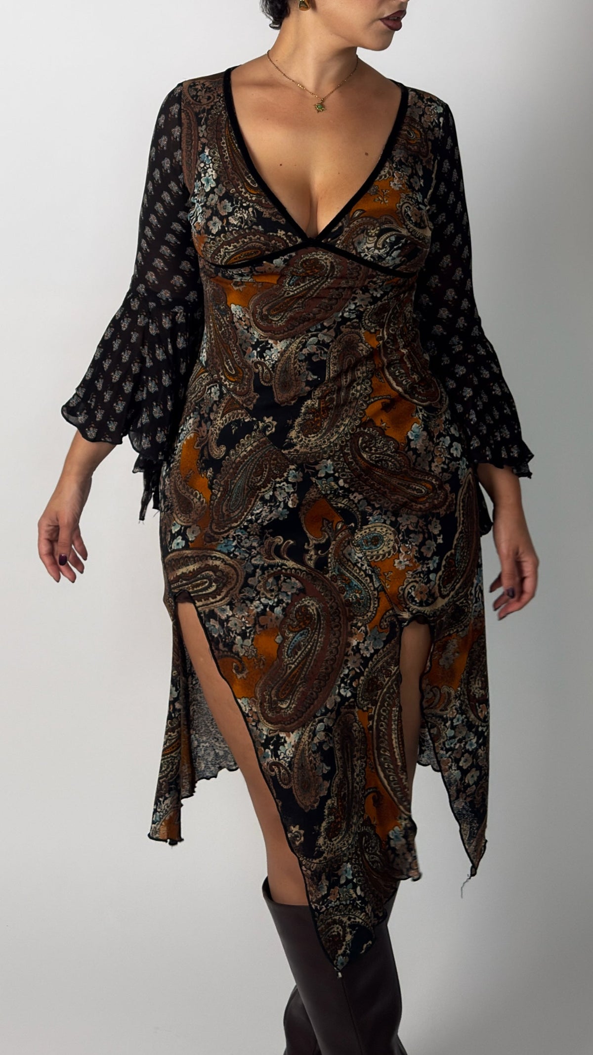 Vintage Whimsy Bell Sleeve Dress - M/L