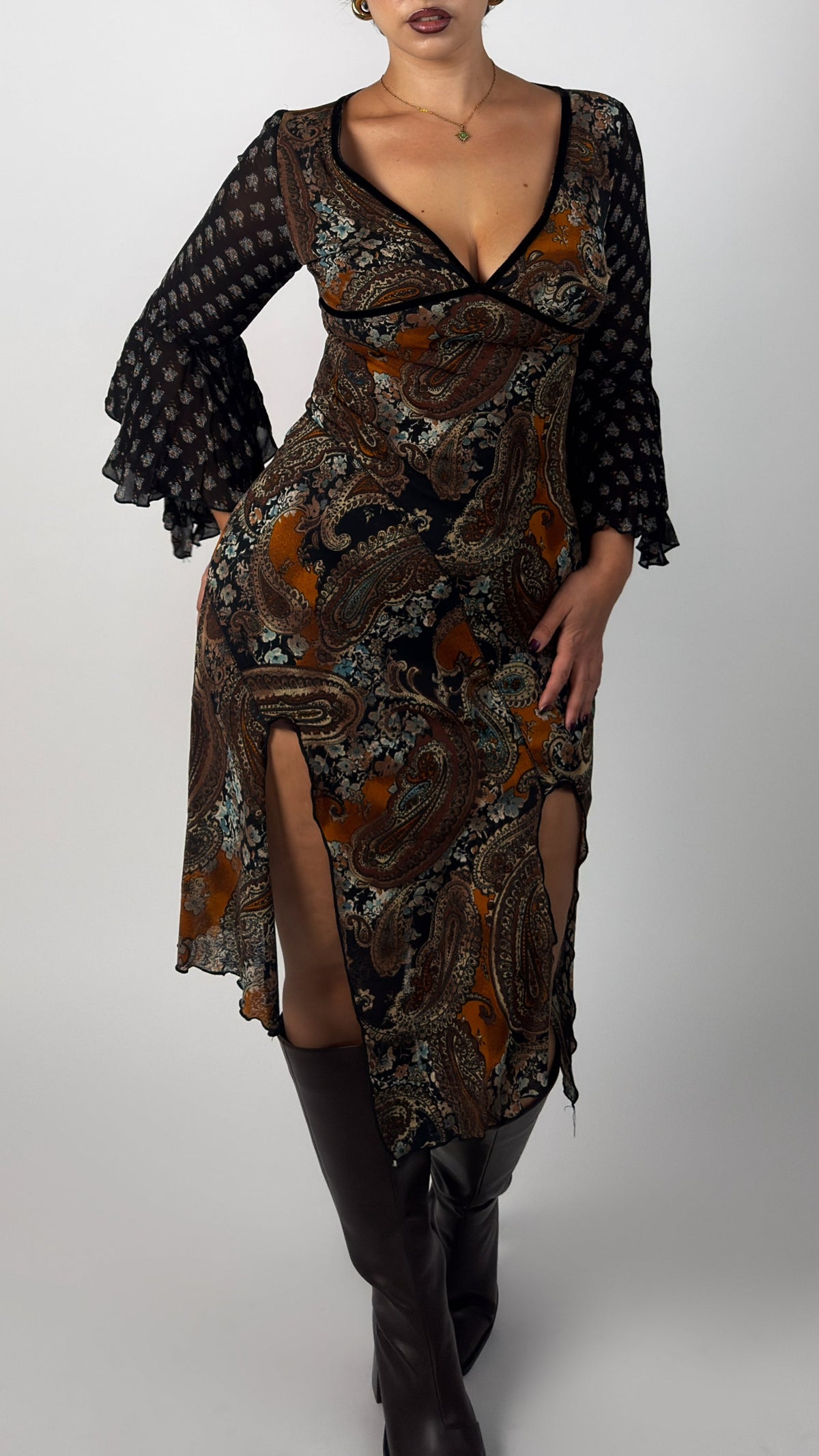 Vintage Whimsy Bell Sleeve Dress - M/L