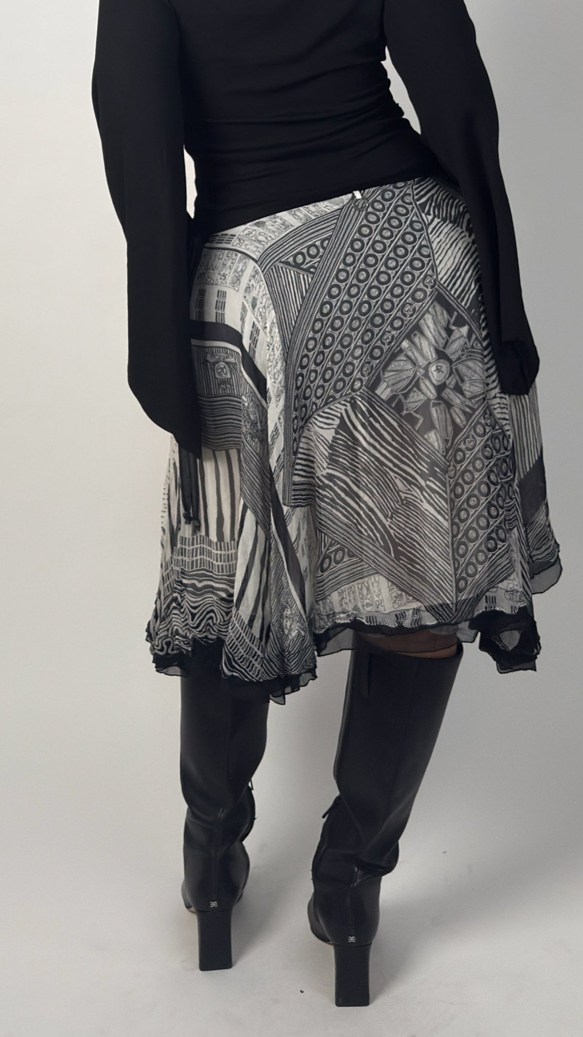Rare Silk Save the Queen Midi Skirt - M/L