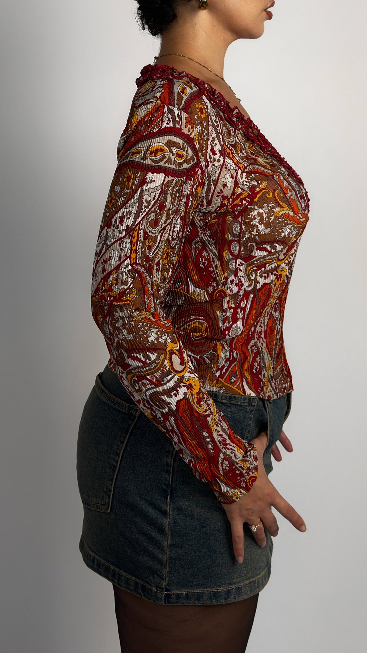 Ruffle Neck Stretch Top - M/L