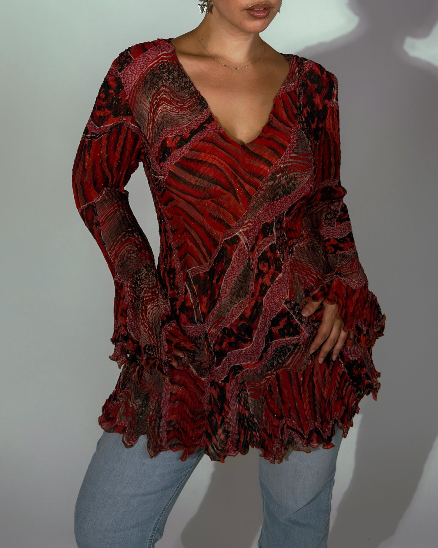 Vintage Stretch Flared Sleeve Top - size L-XXL