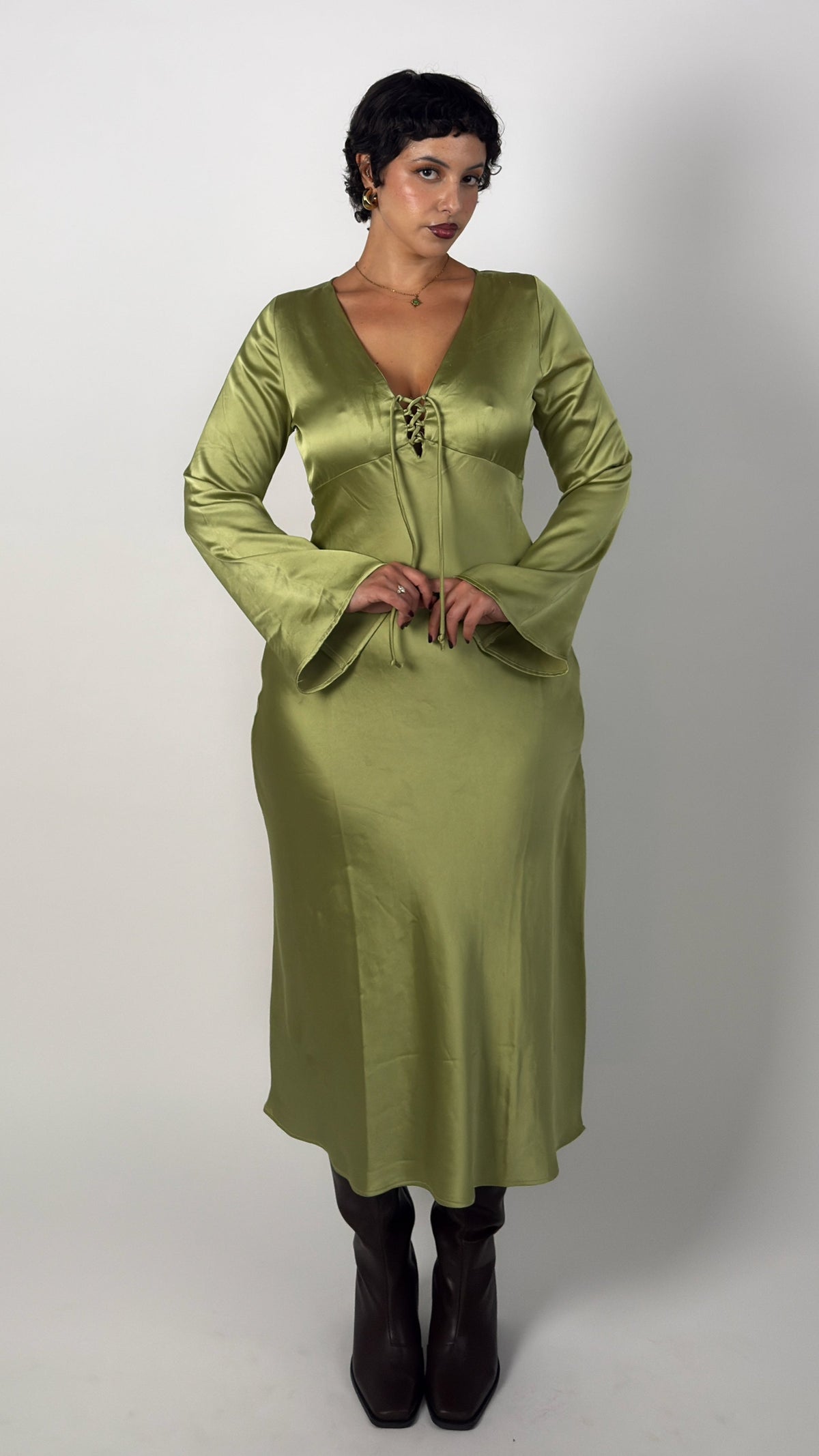 Green Satin Bell Sleeve Midi Dress - M/L