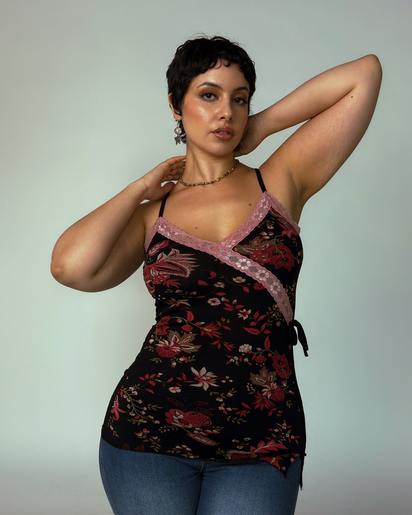Vintage Stretch Cami Lace Top - size M/L