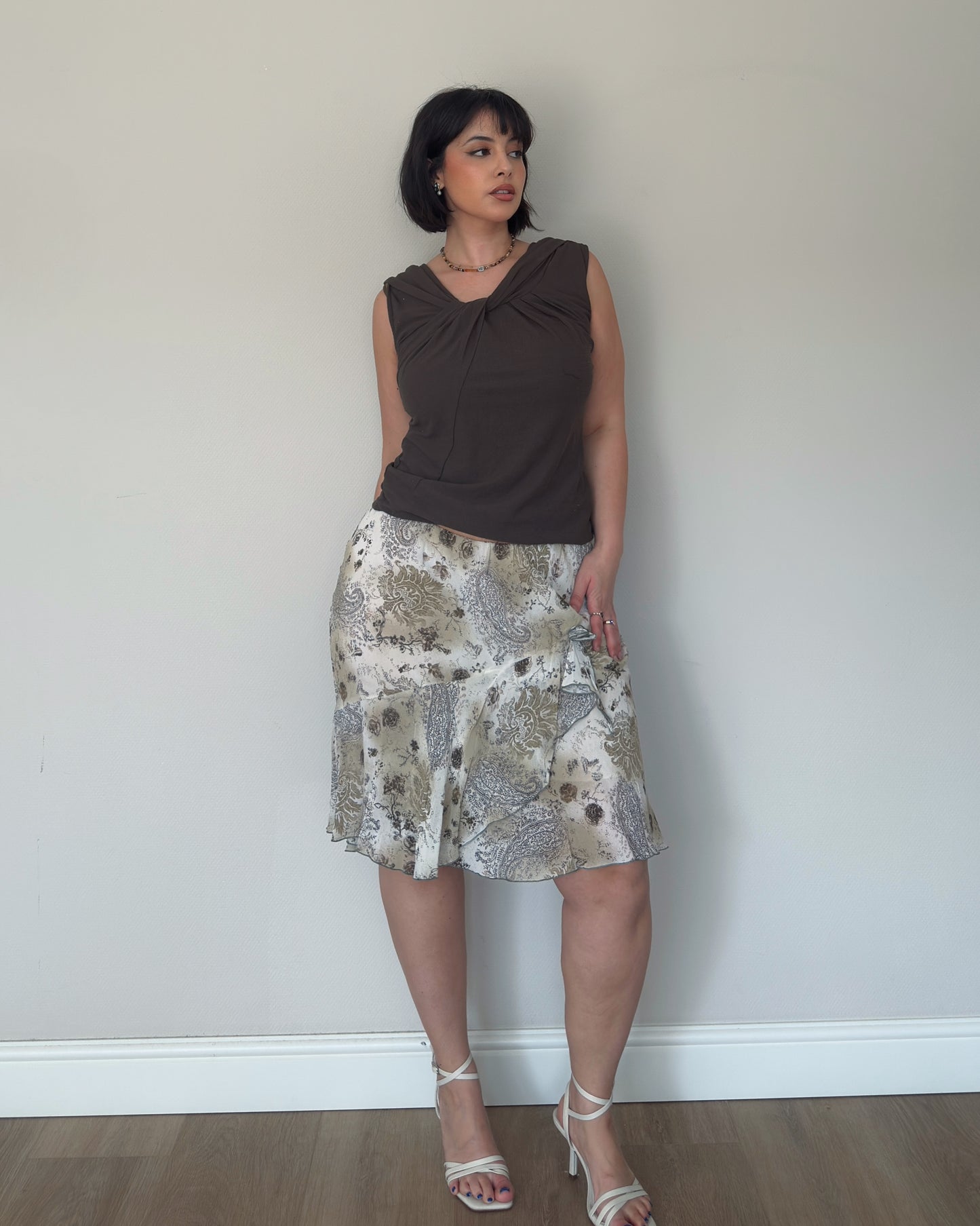 Vintage Ruffle Midi Skirt - size XL/XXL