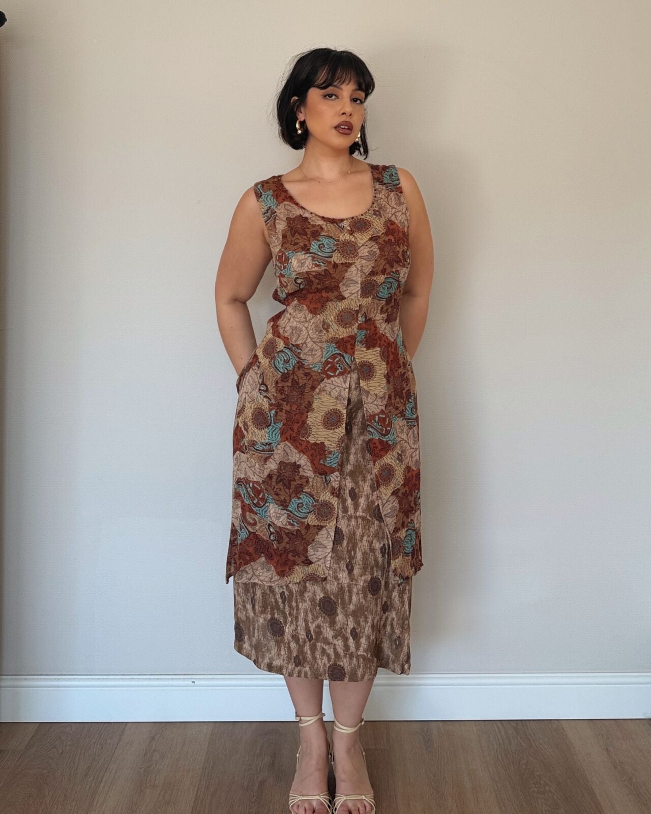 Vintage floral midi dress