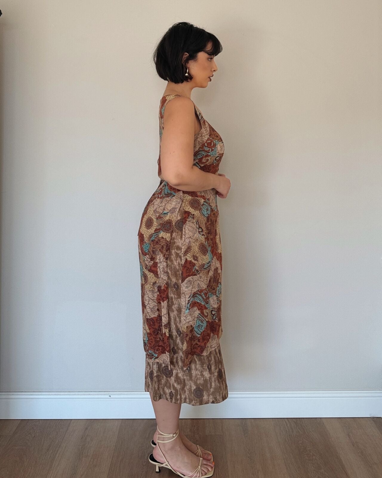 Vintage floral midi dress