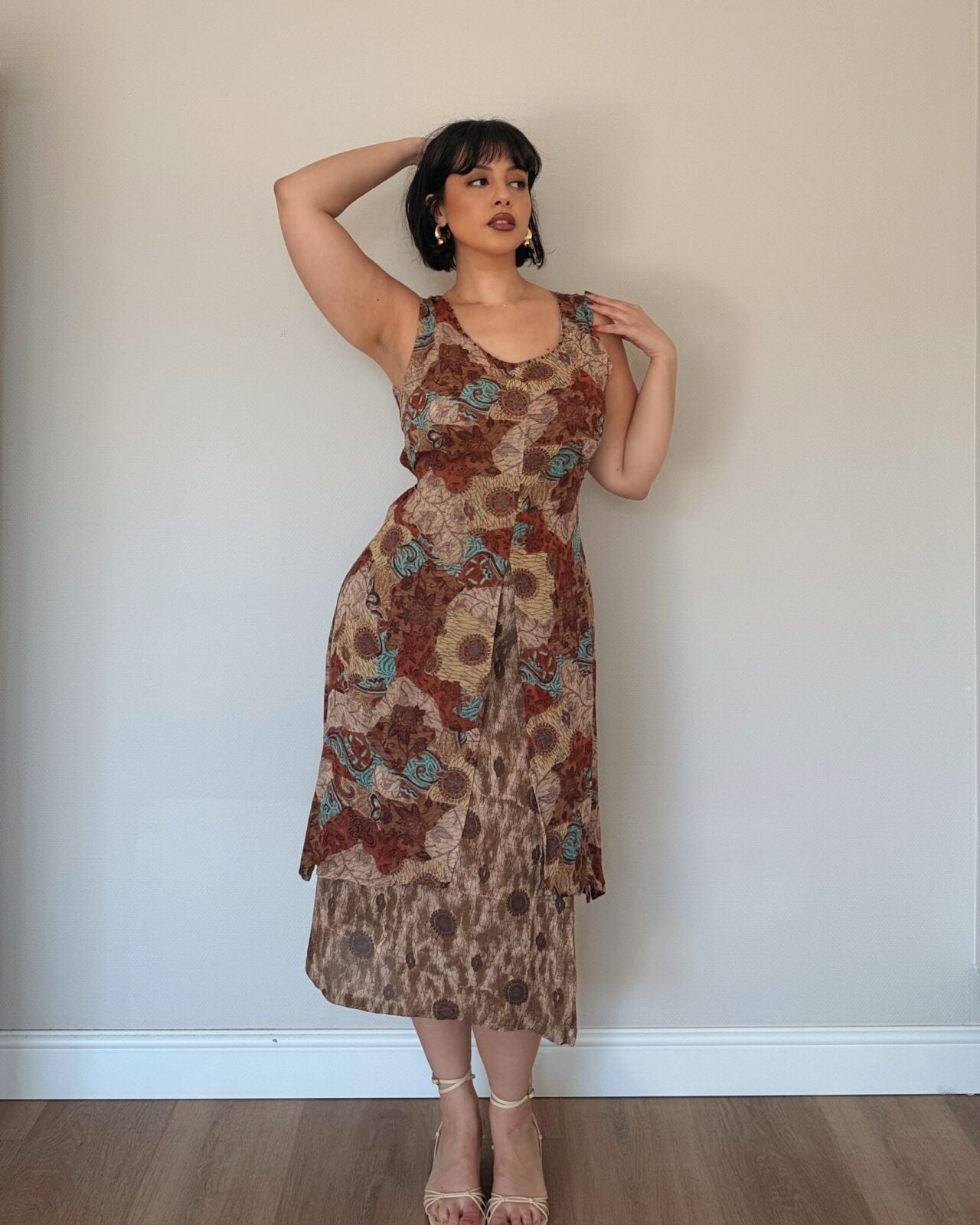 Vintage floral midi dress